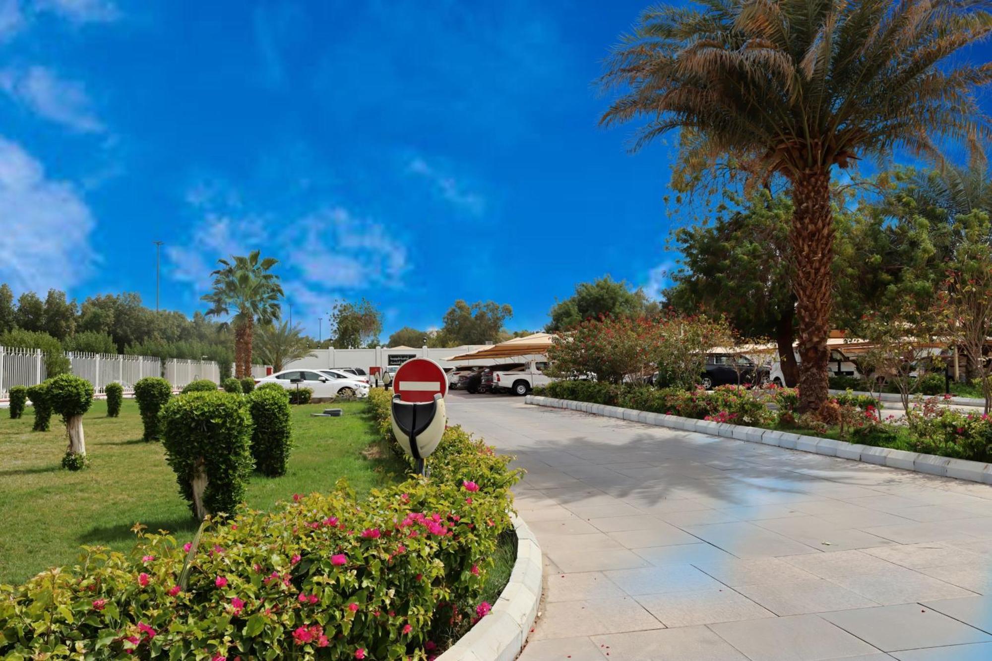 Le Meridien Medina Exterior photo The entrance to the resort